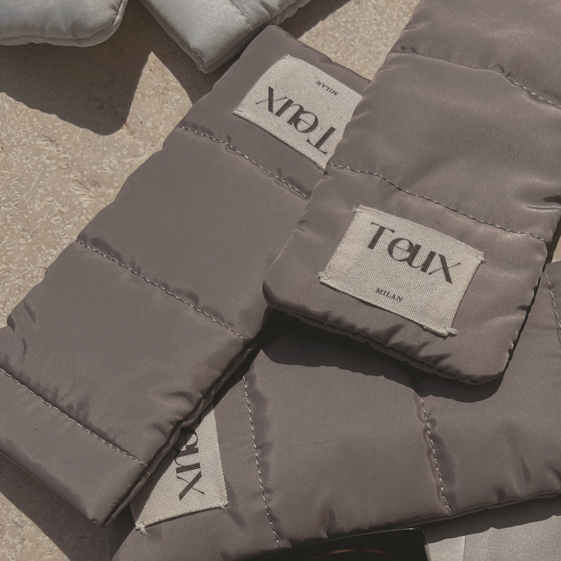 Kids Travel Sunglasses Pouch, Soft Sunglasses Pouch, Aesthetically pleasing sunglasses case, sunglasses holder for kids