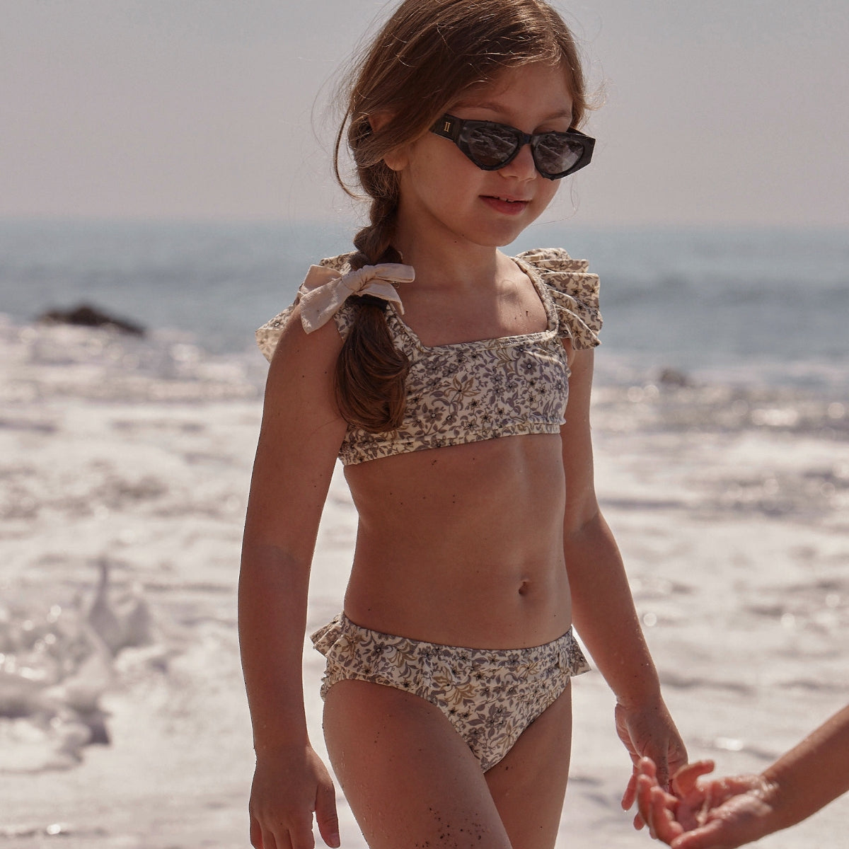 sunglasses for kids, kids sunglasses, quality kids sunglasses, polarized sunglasses for kids, modern kids sunglasses, aesthetically pleasing sunglasses for kids, vacation essentials for kids, summer essentials for kids, healthy habits